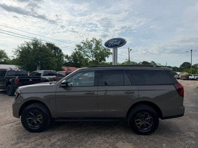 Marsh Gray 2026 Ford Expedition SUV / Crossover Four-Wheel Drive Automatic