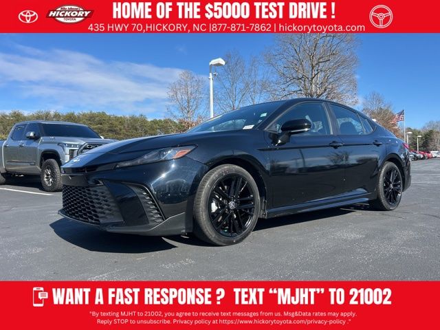2025 Toyota Camry SE