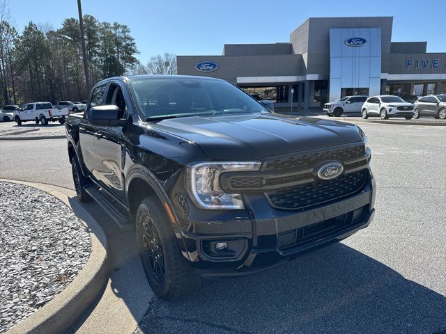 New 2026 Black Ford XLT image 3