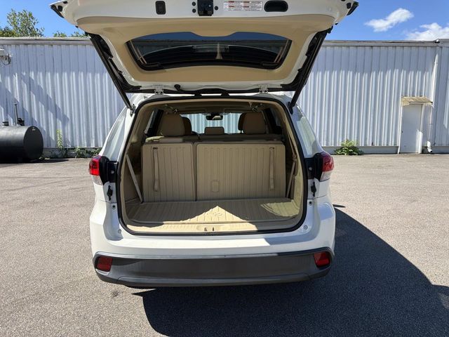 2019 Toyota Highlander - Image 27