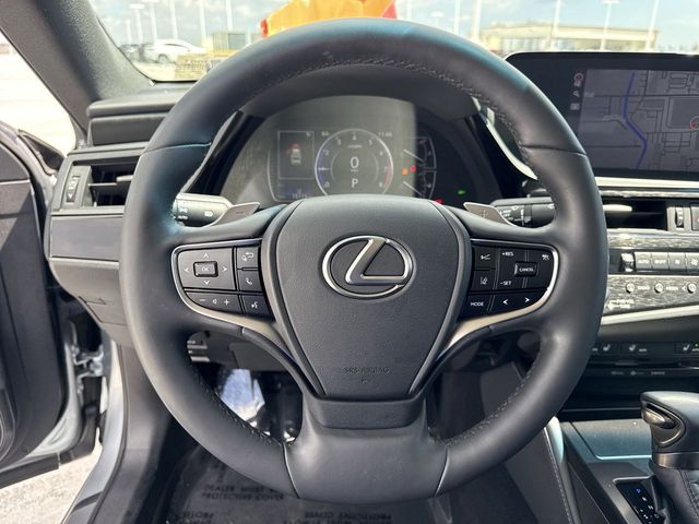 Used 2022 Lexus ES Sedan