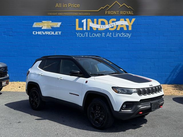 Bright White Clearcoat 2023 Jeep Compass SUV / Crossover Four-Wheel Drive 8-Speed Automatic