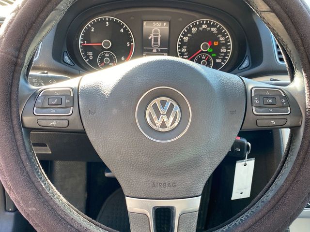 2013 Volkswagen Passat TDI SE 11