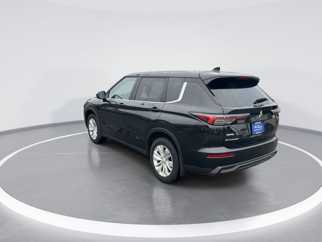 Used 2025  Mitsubishi ES image 5