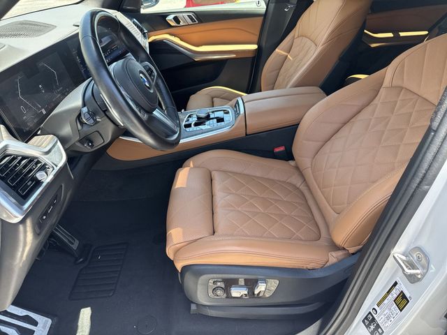 Used 2024 White BMW xDrive40i image 15