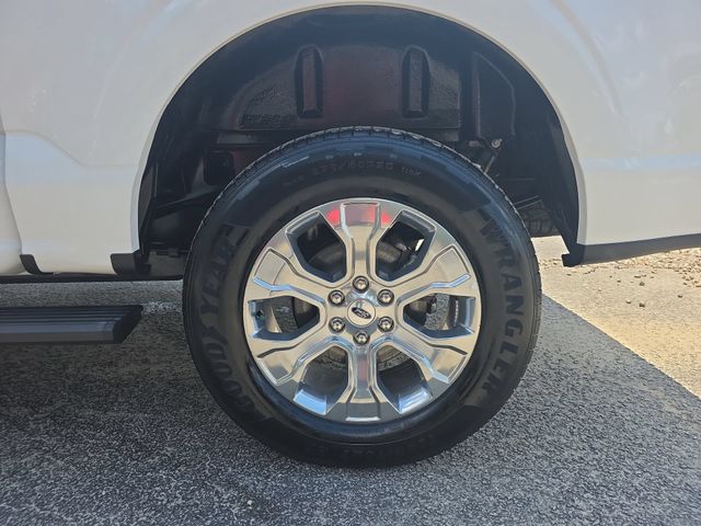 New 2026 Star White Metallic Tri-Coat Ford Platinum® image 35
