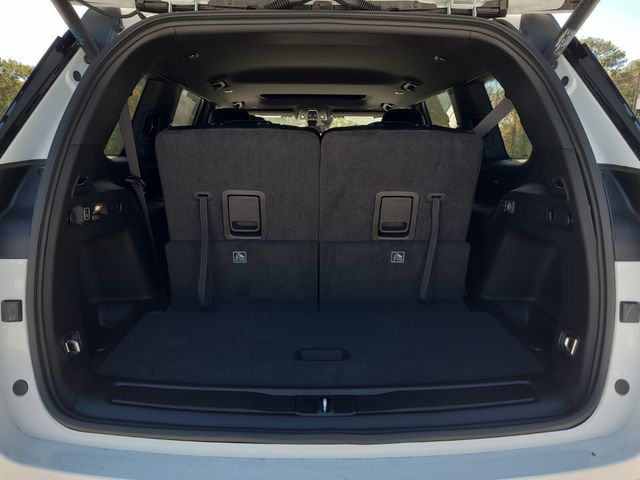 New 2025 White Jeep Altitude X image 15