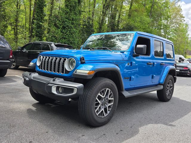 Used 2025 Blue Jeep Sahara image 3