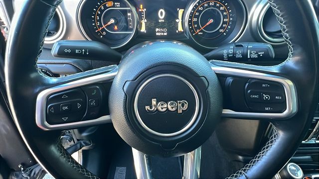 2020 Jeep Wrangler Unlimited Sahara 30