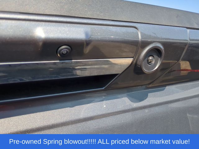 Used 2023 Gray Metallic Ford Lariat image 15