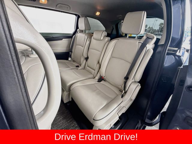 Used 2025 Honda Odyssey Van