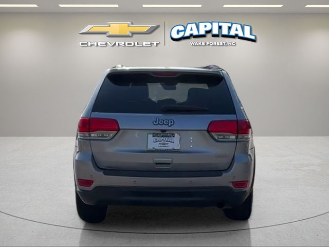 Used 2016 Silver Jeep Laredo image 4
