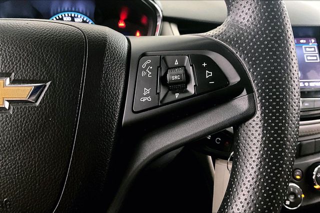 2021 Chevrolet Trax LT Blue at Subaru and VW of Moon Township