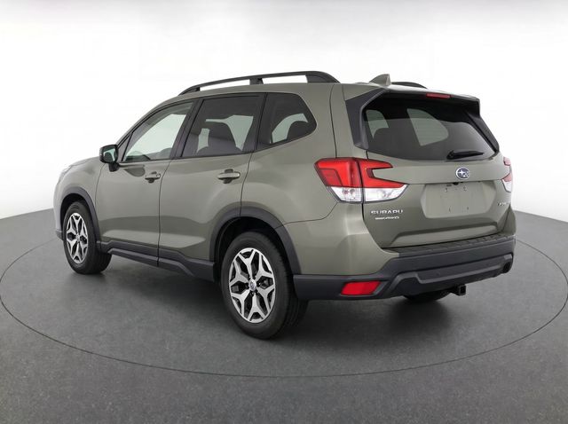 Used 2021 Green Subaru Premium image 7