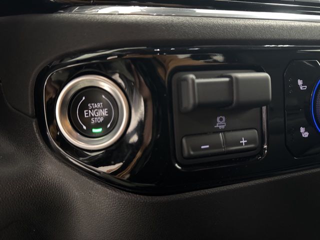 used 2025 Chevrolet Silverado 1500 car, priced at $41,700