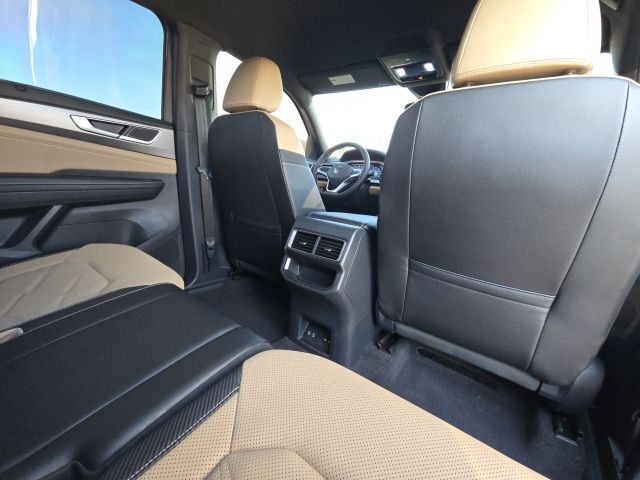 2024 Volkswagen Atlas Cross Sport 2.0T SE w/Technology:45688B