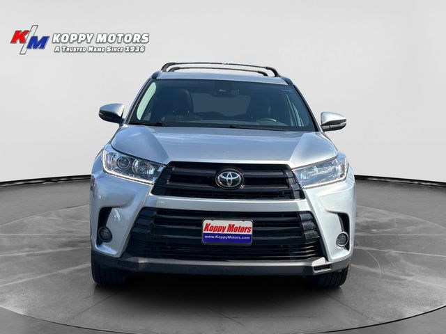 2019 Toyota Highlander SE - Celestial Silver Metallic exterior view 8