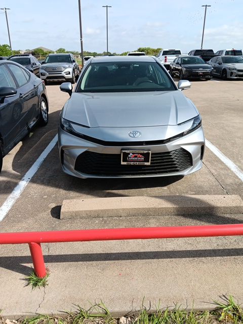 Silver 2025 Toyota Camry LE FWD Sedan Front-Wheel Drive Continuously Variable Transmission