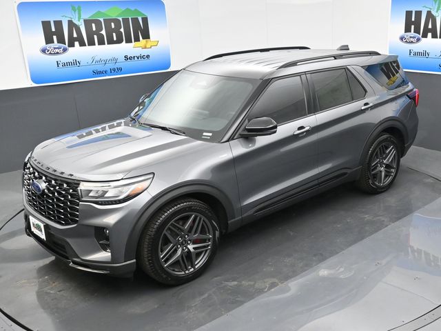 2025 Ford Explorer ST-Line photo
