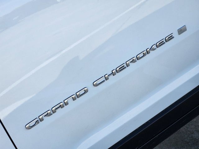 2025 Jeep Grand Cherokee L Limited 8