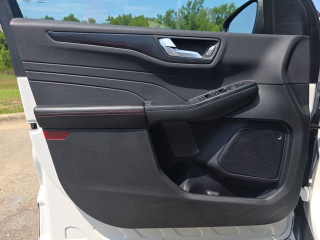 Used 2024 Star White Ford ST-Line image 28