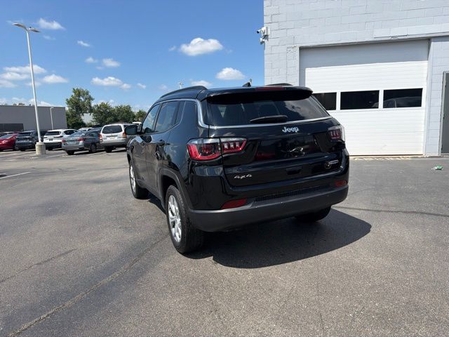 Used 2024 Black Jeep Latitude image 13