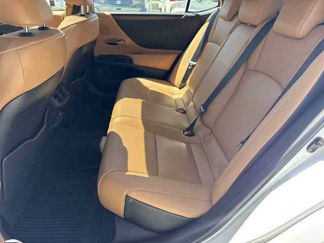 2023 Lexus ES - $38,998