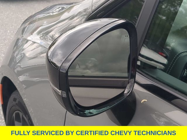 Used 2025 Chrysler Pacifica Van