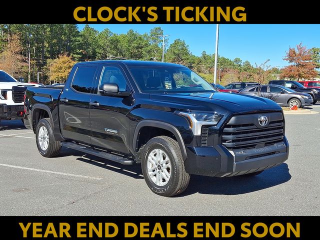 2023 Toyota Tundra SR5's photo