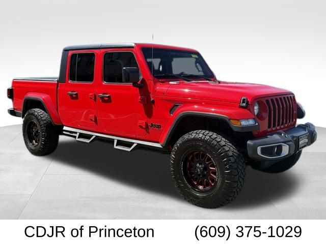 Firecracker Red Clearcoat 2022 Jeep Gladiator Sport Crew Cab 4WD Pickup Truck Four-Wheel Drive 8-Speed Automatic