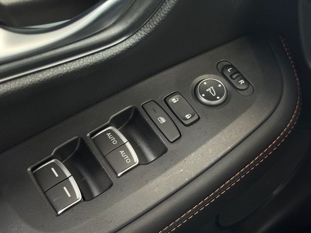 2025 Honda HR-V Sport photo
