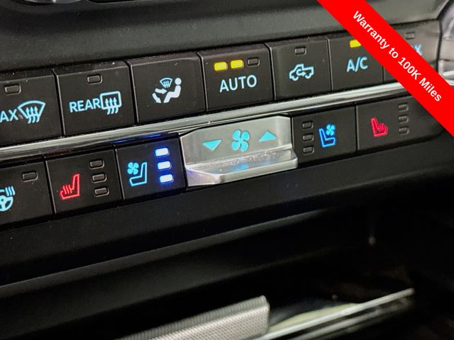 2023 Blue Metallic Ford Super Duty F-450 DRW Lariat DRW 4X4 Truck
