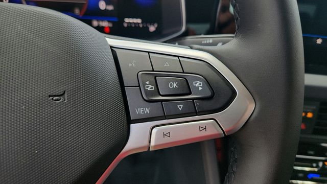 2025 Volkswagen Jetta SE - Photo 16
