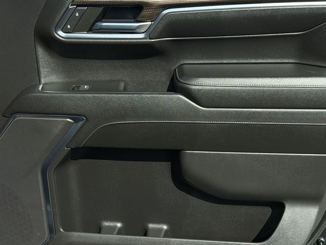 Used 2024 Black Chevrolet LT image 34