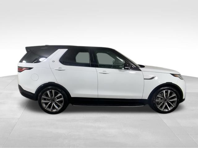 2025 Land Rover Discovery Dynamic SE 7