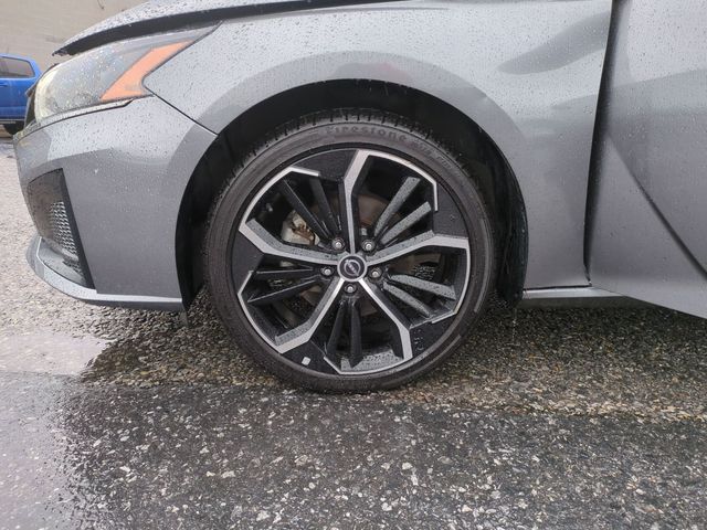 used 2023 Nissan Altima car