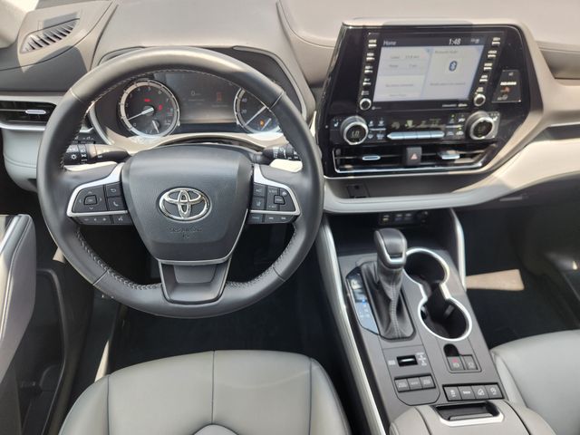 2022 Toyota Highlander XLE Gray at Toyota of Victoria