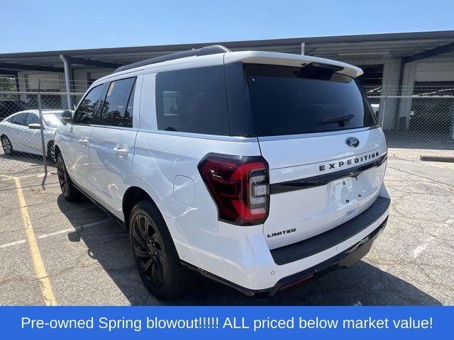 Used 2022 White Ford Limited image 6
