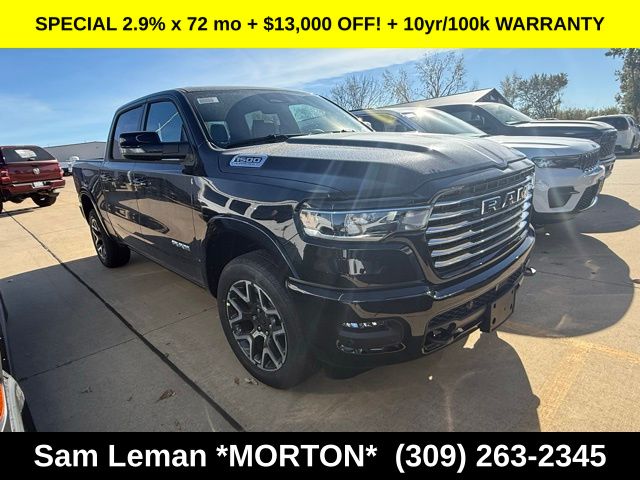 Diamond Black Crystal Pearlcoat 2026 RAM 1500 Laramie Crew Cab 4WD Pickup Truck Four-Wheel Drive 8-Speed Automatic