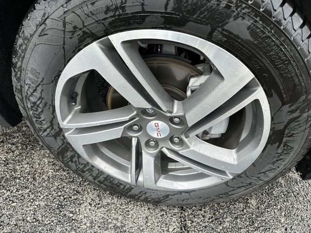 Used 2021 Black GMC SLT image 21