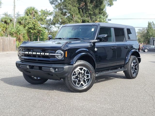 2024 Ford Bronco Outer Banks 1