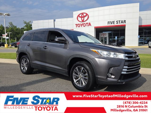 Predawn Gray Mica 2019 Toyota Highlander SUV / Crossover Front-Wheel Drive 8-Speed Automatic