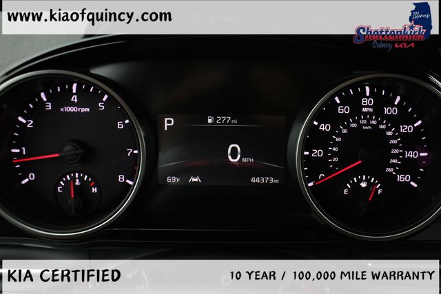 Used 2024 Kia Carnival Van