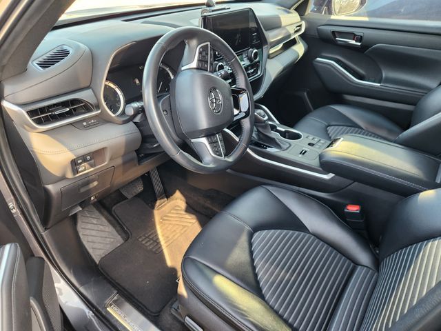 2023 Toyota Highlander XSE Gray at Bayway Chrysler Dodge Jeep Ram
