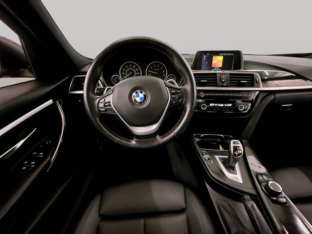 2018 BMW 3 Series 330i xDrive - 5