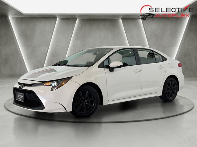 Super White 2021 Toyota Corolla Sedan Front-Wheel Drive Continuously Variable Transmission