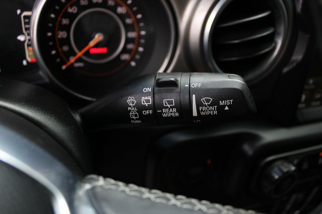 Used 2018 Black Jeep Unlimited Sahara image 9