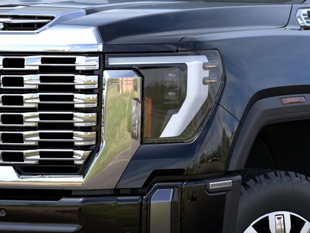 2025 GMC Sierra 2500HD Denali 10