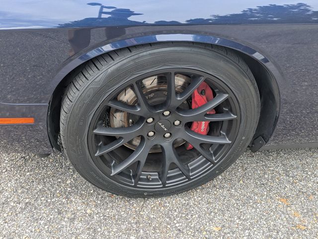 Challenger SRT Hellcat