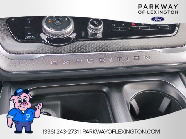 New 2026 White Ford Platinum image 24